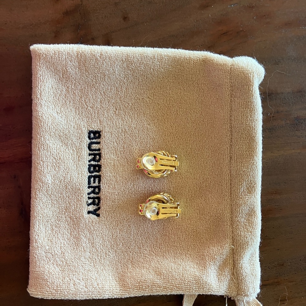 BURBERRYS CLIP ON EARRINGS AUTHENTIC! - Picture 9 of 11